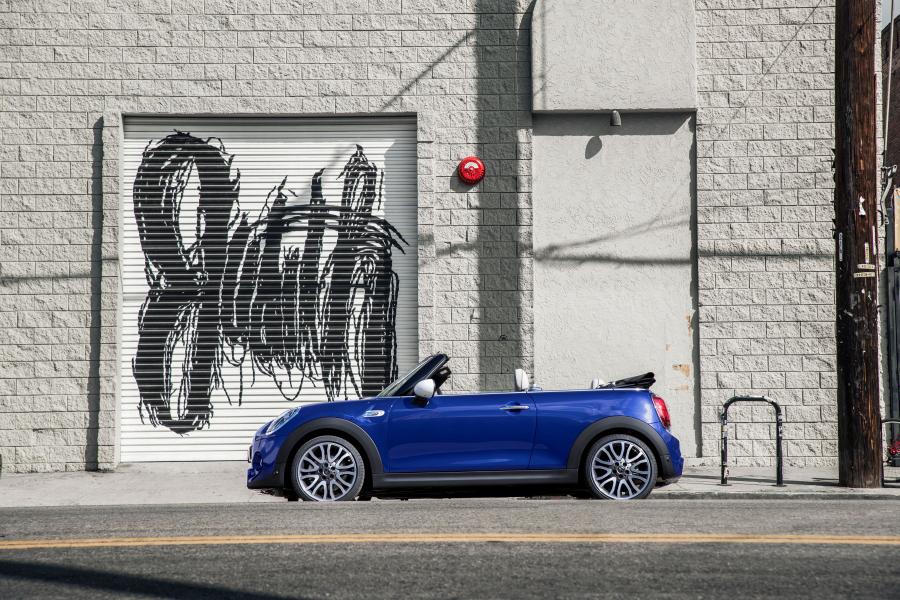  Mini Cooper S Cabrio (F57) 2018 года  (WW) (фото 111 из 222)